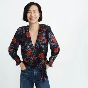 MADEWELL Silk Smocked Sleeve Wrap Top In Loose Bouquet Night Vision